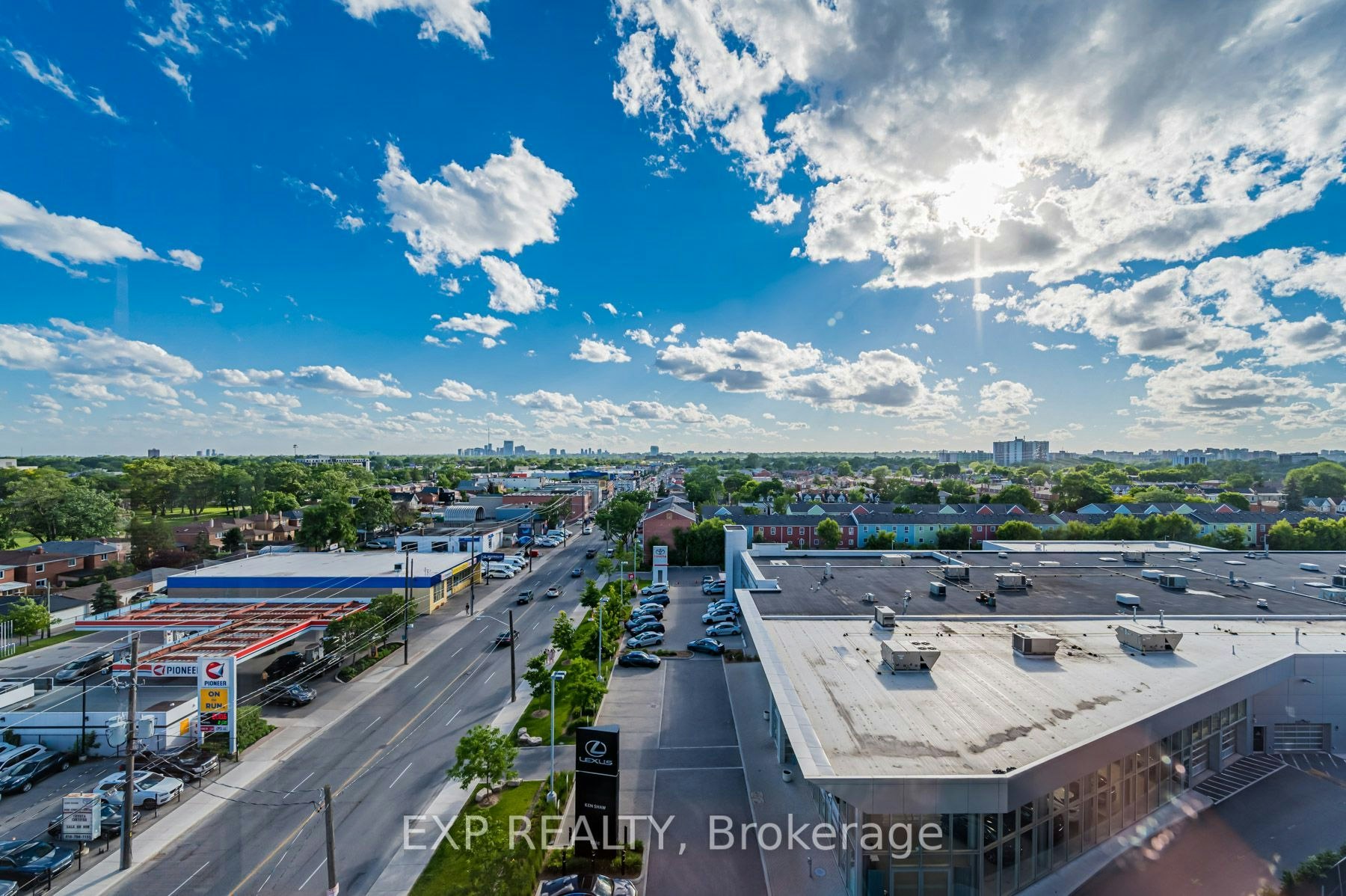 803-2300 St Clair Avenue W, Toronto, ON, M6N 1K8 - 26