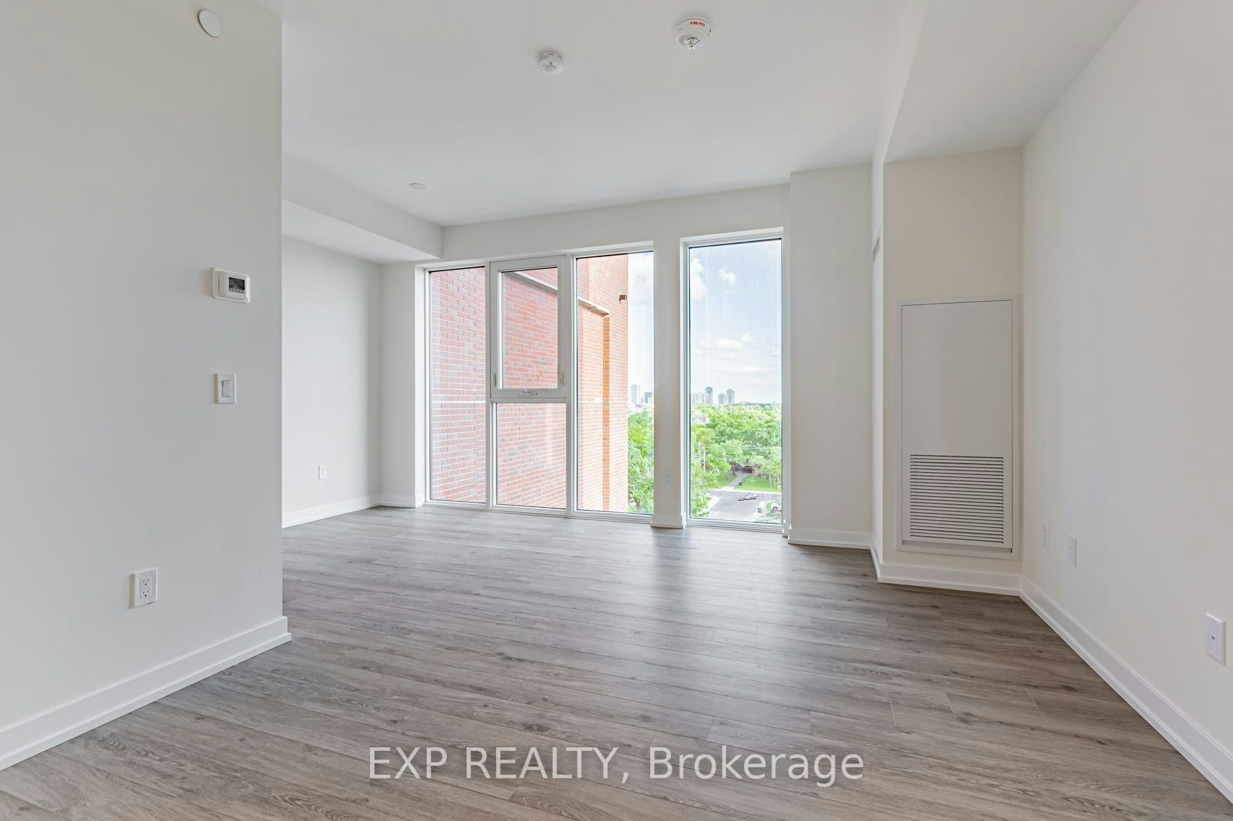 803-2300 St Clair Avenue W, Toronto, ON, M6N 1K8 - 16
