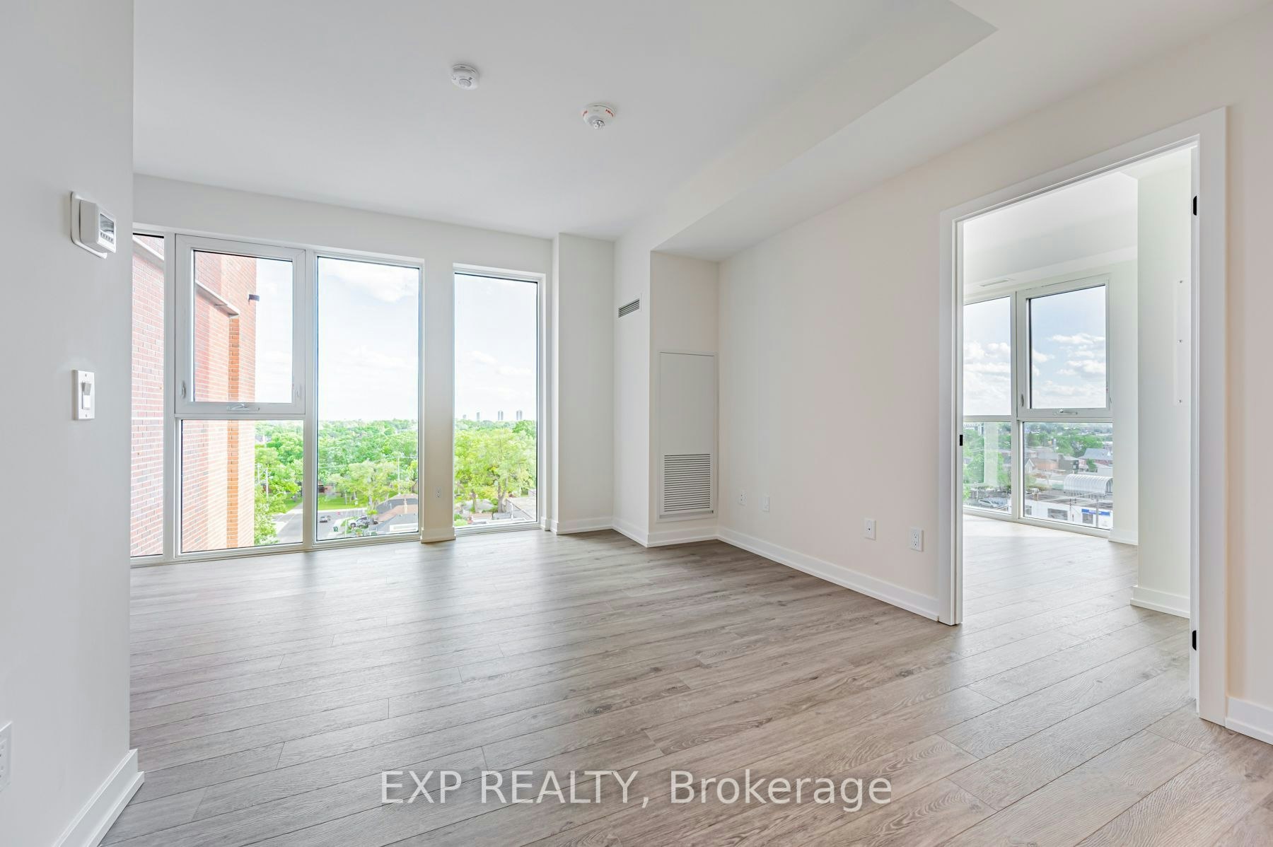 803-2300 St Clair Avenue W, Toronto, ON, M6N 1K8 - 17