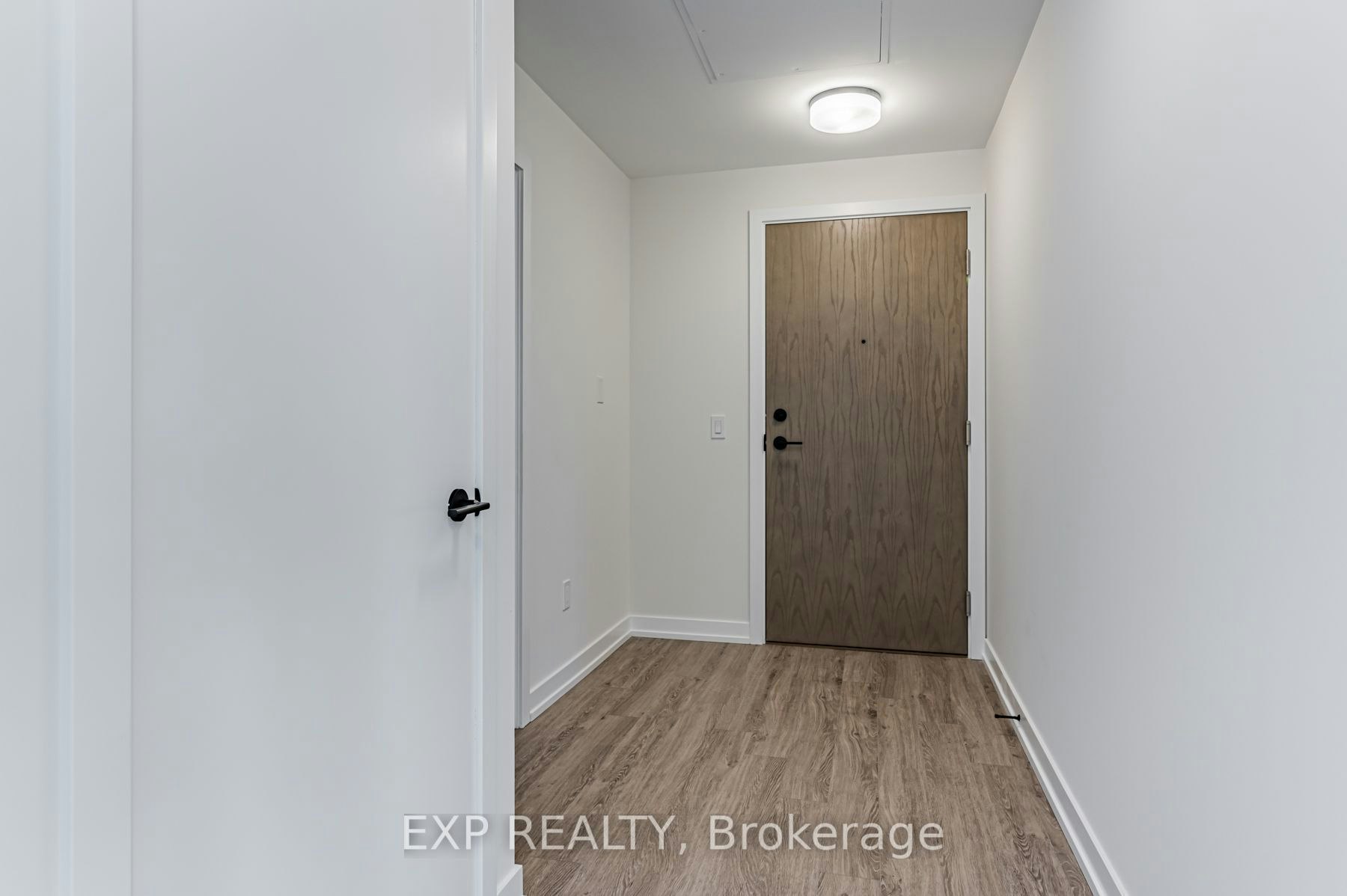 803-2300 St Clair Avenue W, Toronto, ON, M6N 1K8 - 2