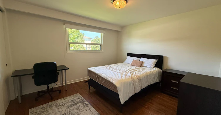 1213 Shamir Crescent, Mississauga, ON, L5C 1L2 - 12