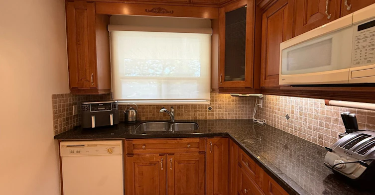 1213 Shamir Crescent, Mississauga, ON, L5C 1L2 - 6