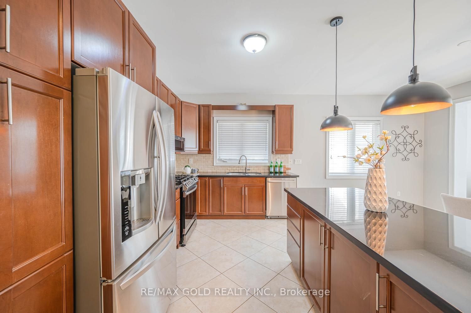 28 Dokkum Crescent, Brampton, ON, L6Z 4T6 - 21
