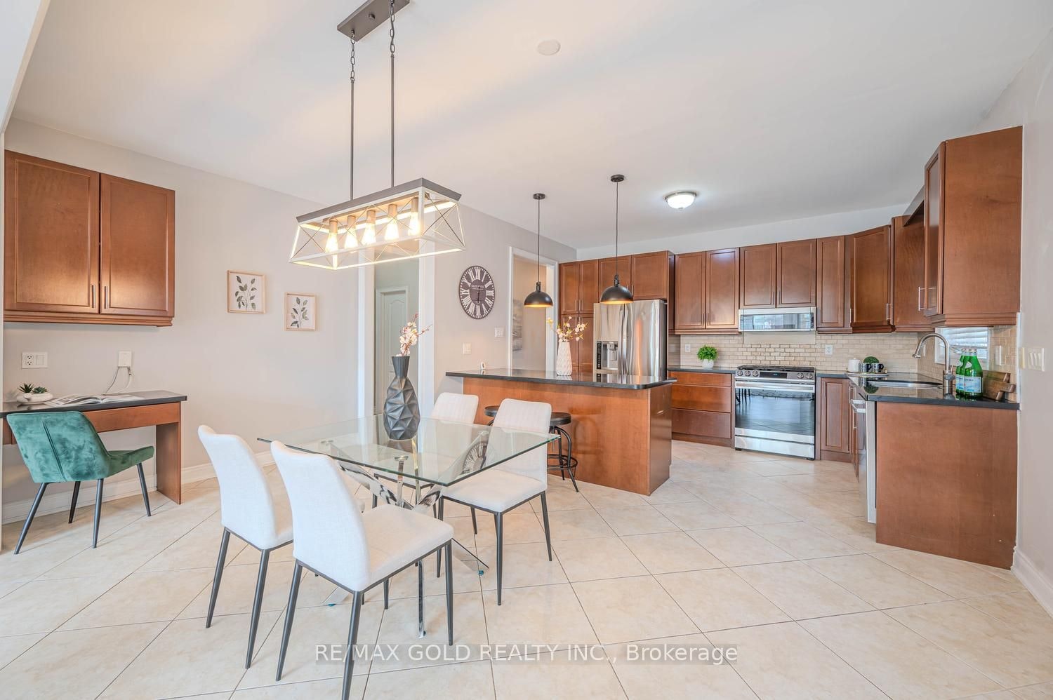 28 Dokkum Crescent, Brampton, ON, L6Z 4T6 - 24