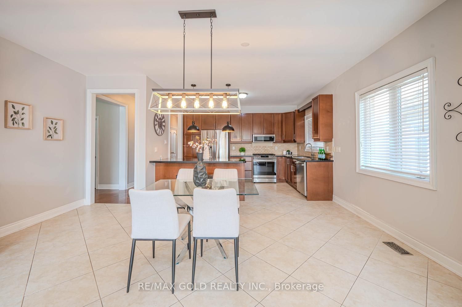 28 Dokkum Crescent, Brampton, ON, L6Z 4T6 - 23
