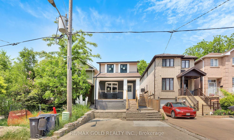 8 Fairglen Crescent