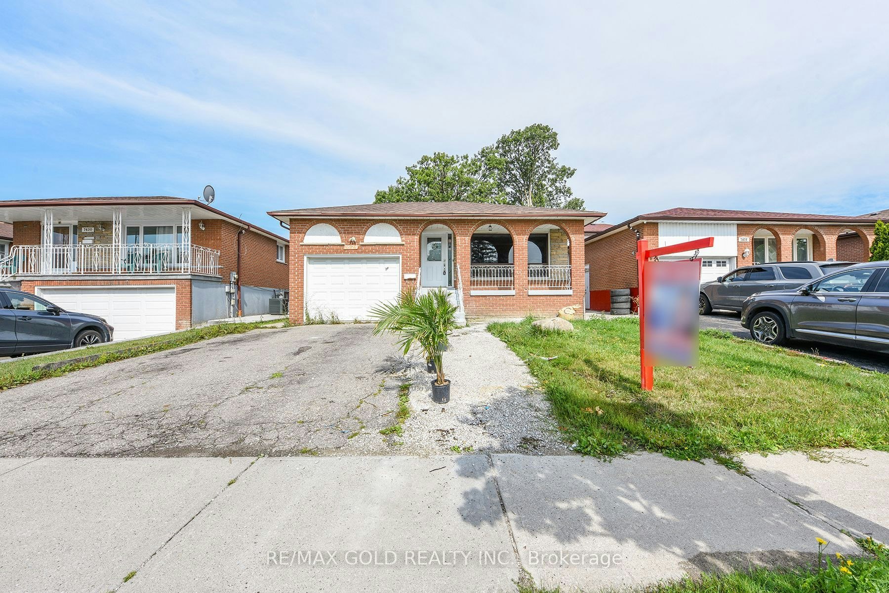 7624 Middleshire Drive, Mississauga, ON, L4T 3S2