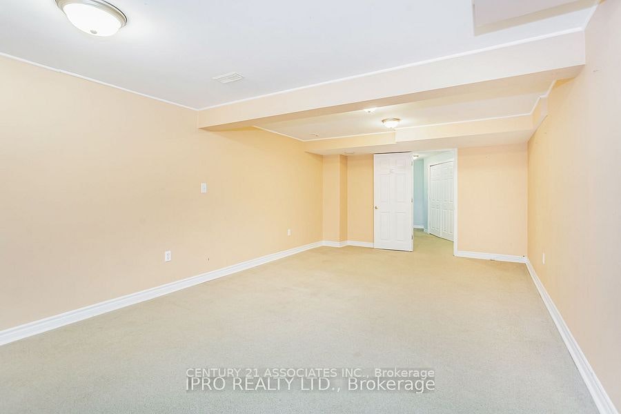 2410 Emerson Drive, Burlington, ON, L7L 7M3 - 29