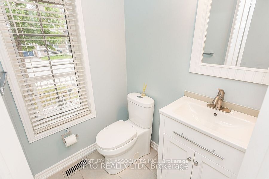 2410 Emerson Drive, Burlington, ON, L7L 7M3 - 12