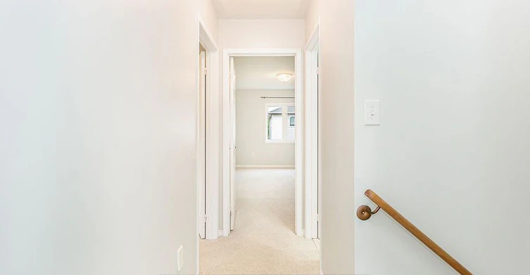 2410 Emerson Drive, Burlington, ON, L7L 7M3 - 2