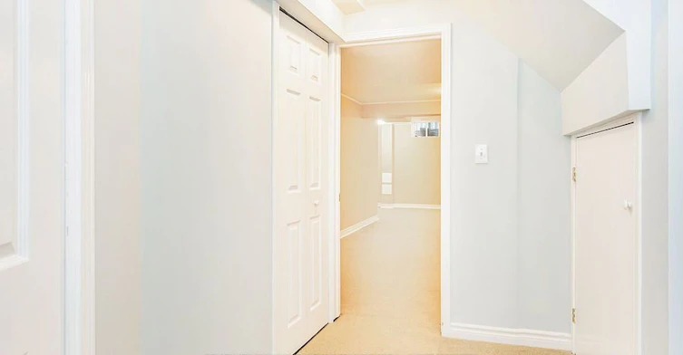 2410 Emerson Drive, Burlington, ON, L7L 7M3 - 27