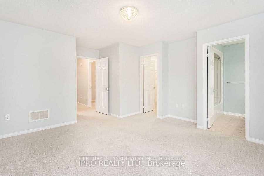 2410 Emerson Drive, Burlington, ON, L7L 7M3 - 15