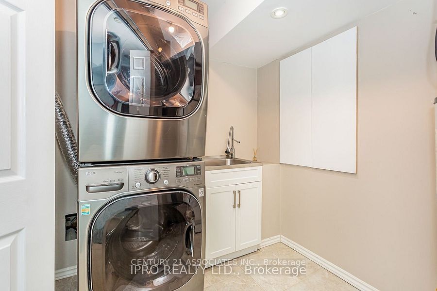 2410 Emerson Drive, Burlington, ON, L7L 7M3 - 30