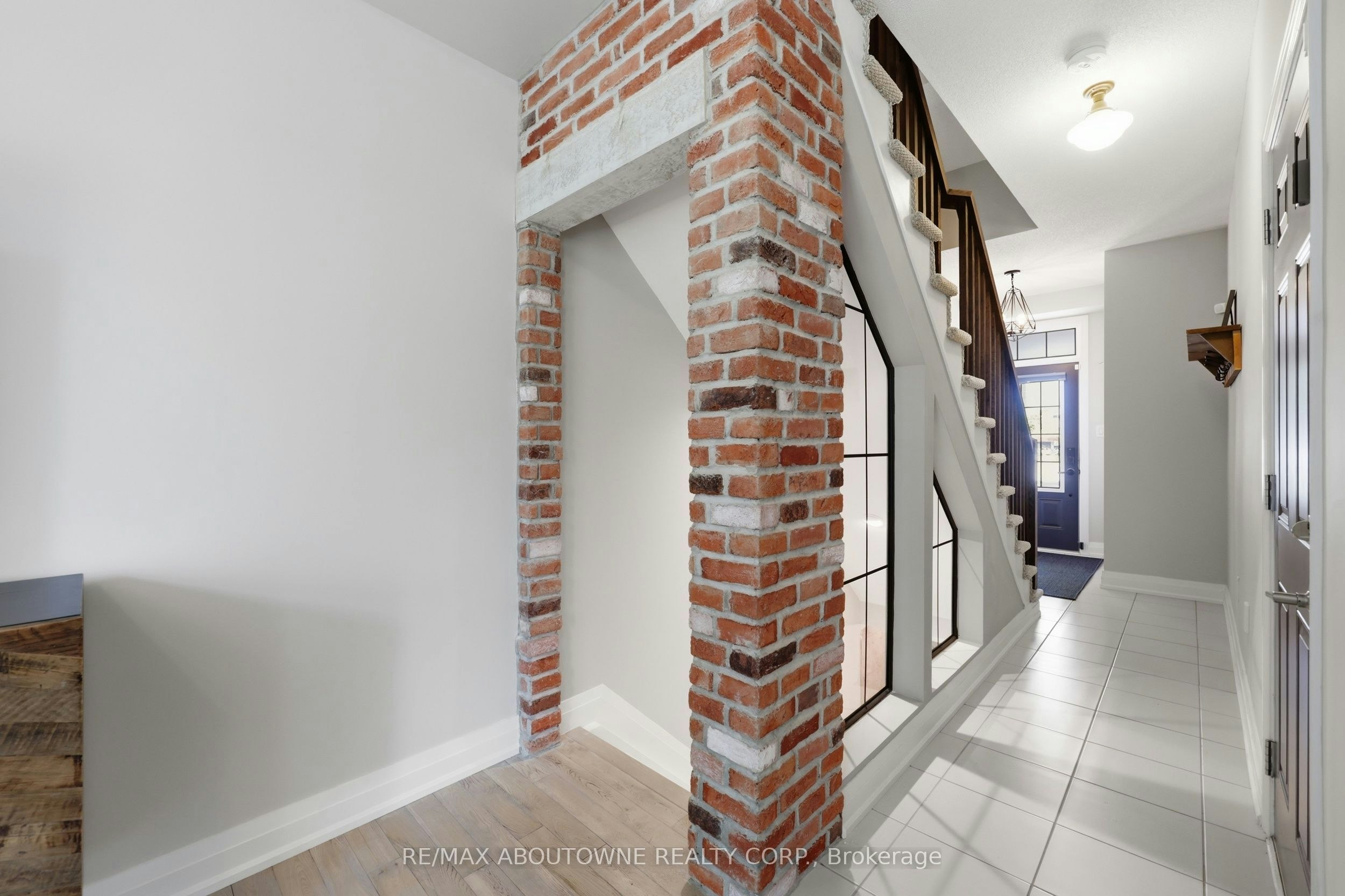63-1401 Plains Road E, Burlington, ON, L7R 0C2