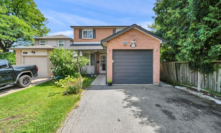 3079 Bartholomew Crescent