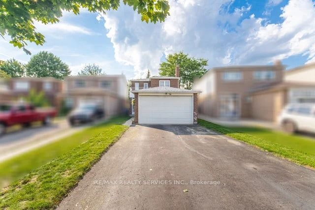 36 Pickard Lane, Brampton, ON, L6Y 2M5