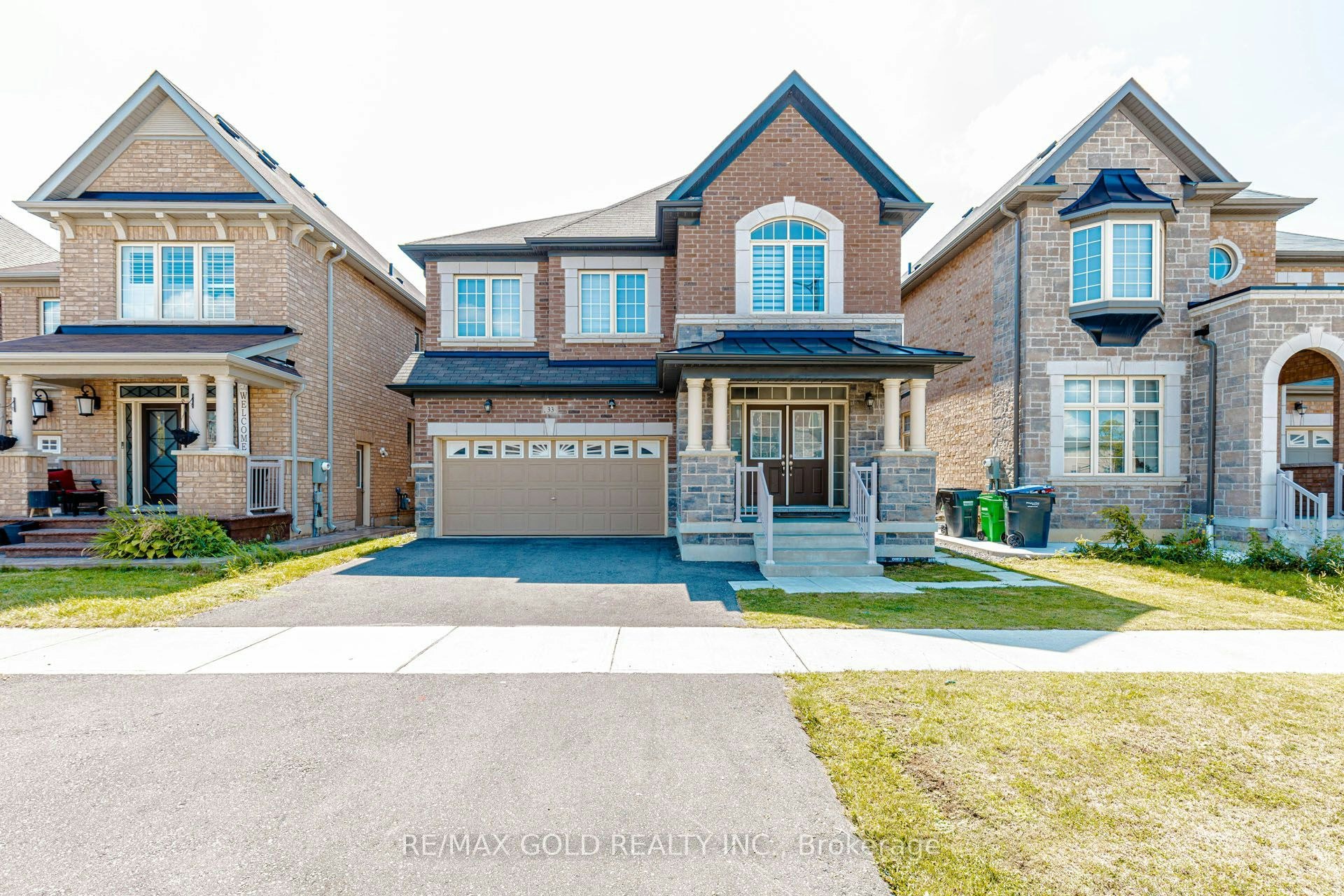 33 Tiger Crescent, Brampton, ON, L6R 0C8