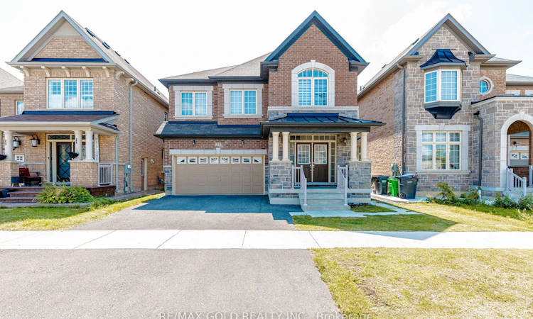 33 Tiger Crescent