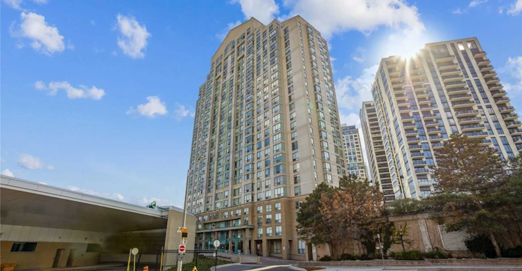 410-101 Subway Crescent, Toronto, ON, M9B 6K9