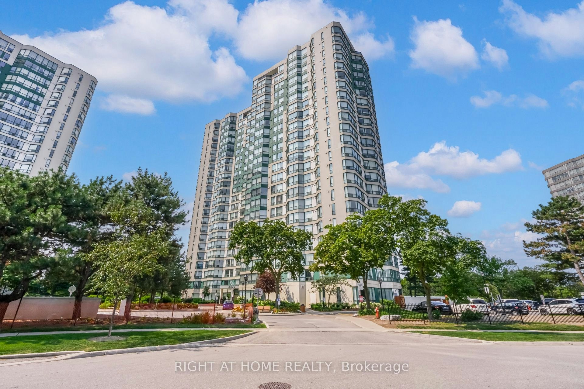 308-4470 Tucana Court, Mississauga, ON, L5R 3K8