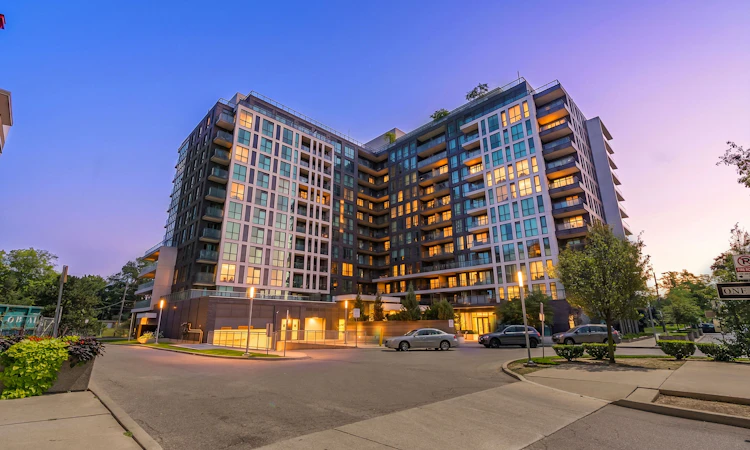 522-80 Esther Lorrie Drive