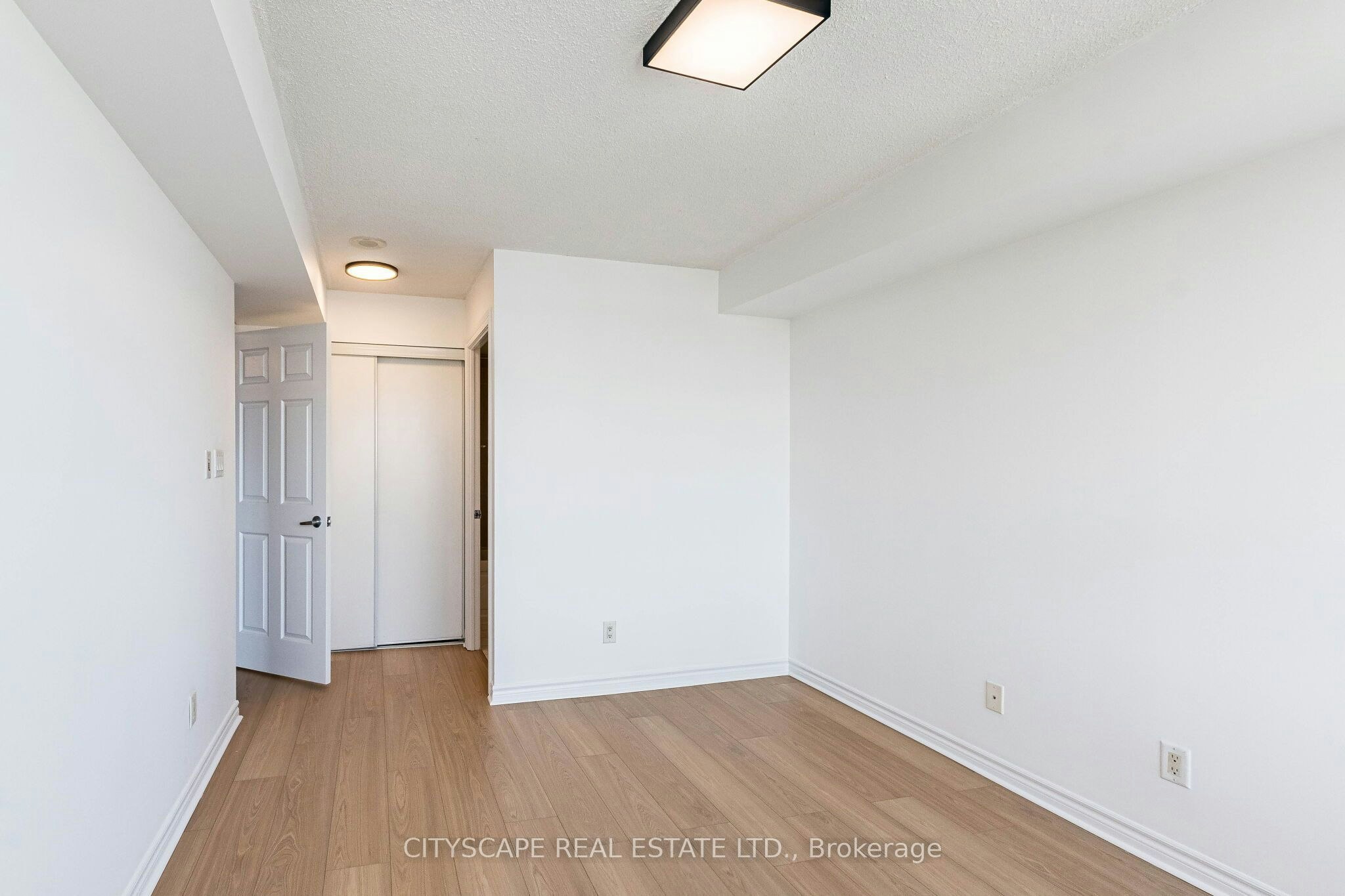 2110-3880 Duke Of York Boulevard, Mississauga, ON, L5B 4M7 - 30