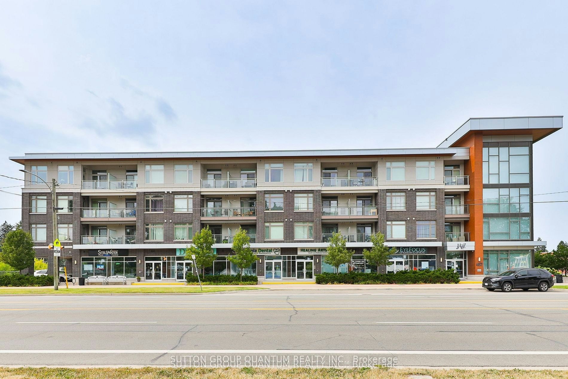 418-457 Plains Road E, Burlington, ON, L7T 0B8