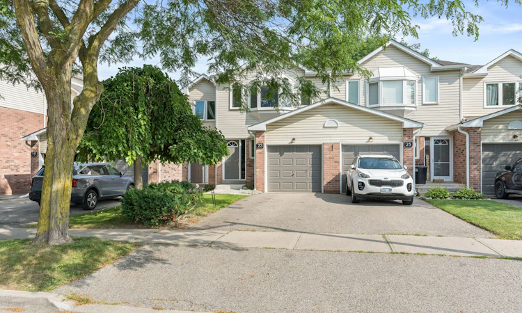 23 Stewart Maclaren Road