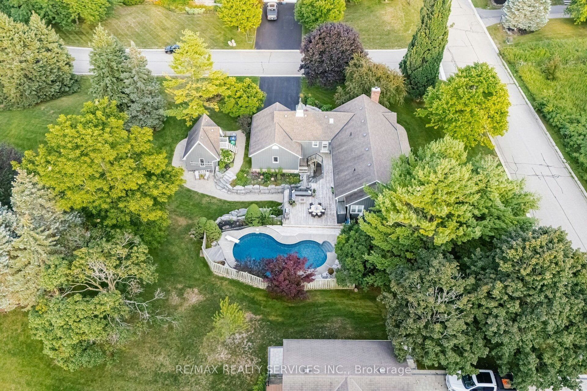 38 West Village Drive, Caledon, ON, L7C 1H3