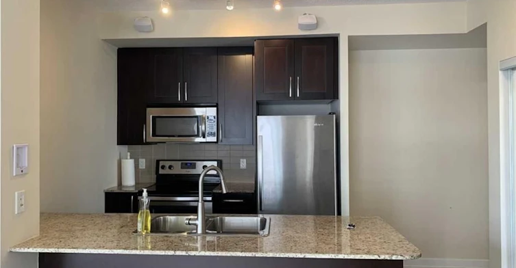 1002-4070 Confederation Parkway, Mississauga, ON, L5B 0E9 - 4