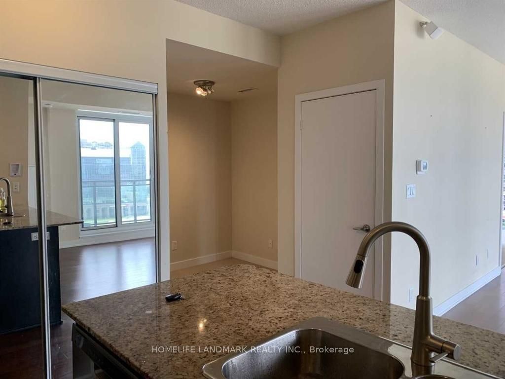 1002-4070 Confederation Parkway, Mississauga, ON, L5B 0E9 - 6