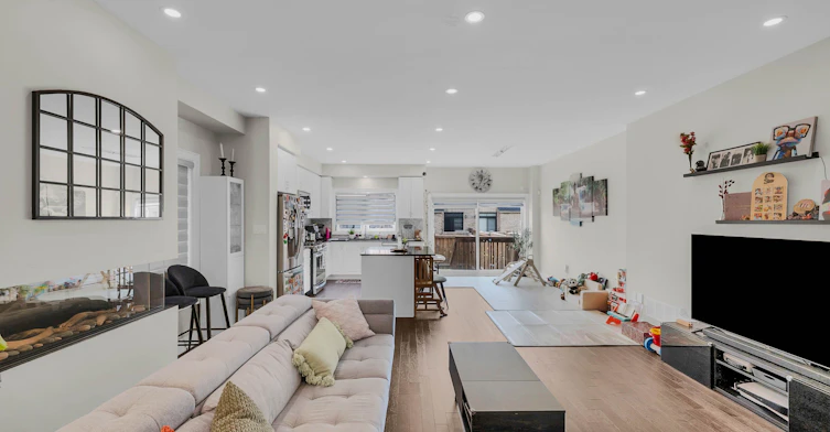 6 Lollard Way, Brampton, ON, L6Y 2C9 - 7