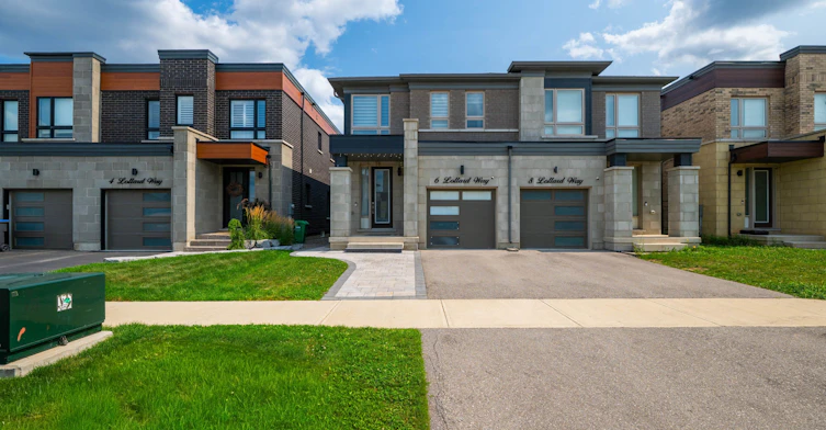6 Lollard Way, Brampton, ON, L6Y 2C9