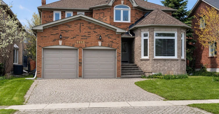 1466 Bayshire Drive, Oakville, ON, L6H 6E7