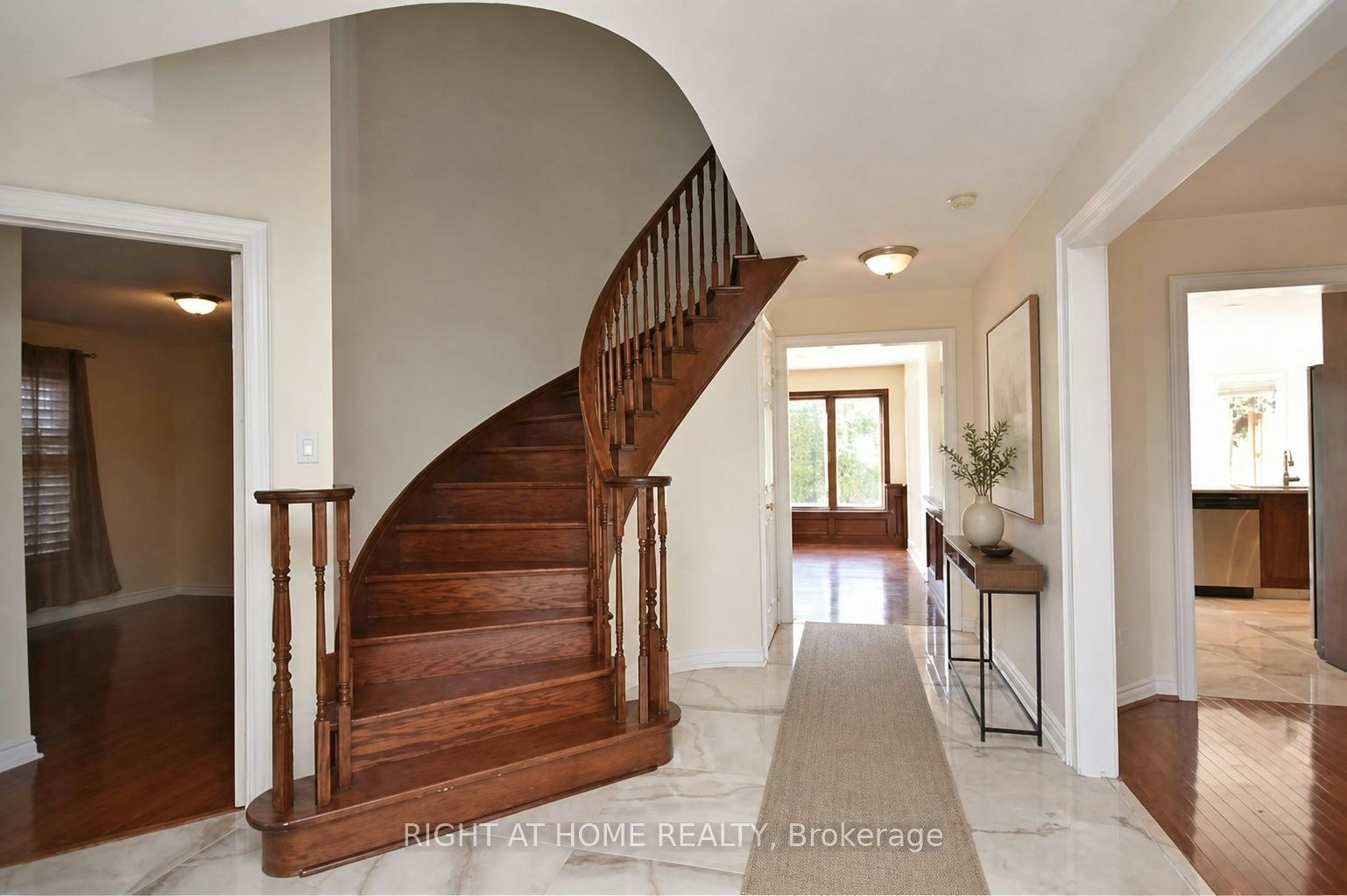1466 Bayshire Drive, Oakville, ON, L6H 6E7 - 3