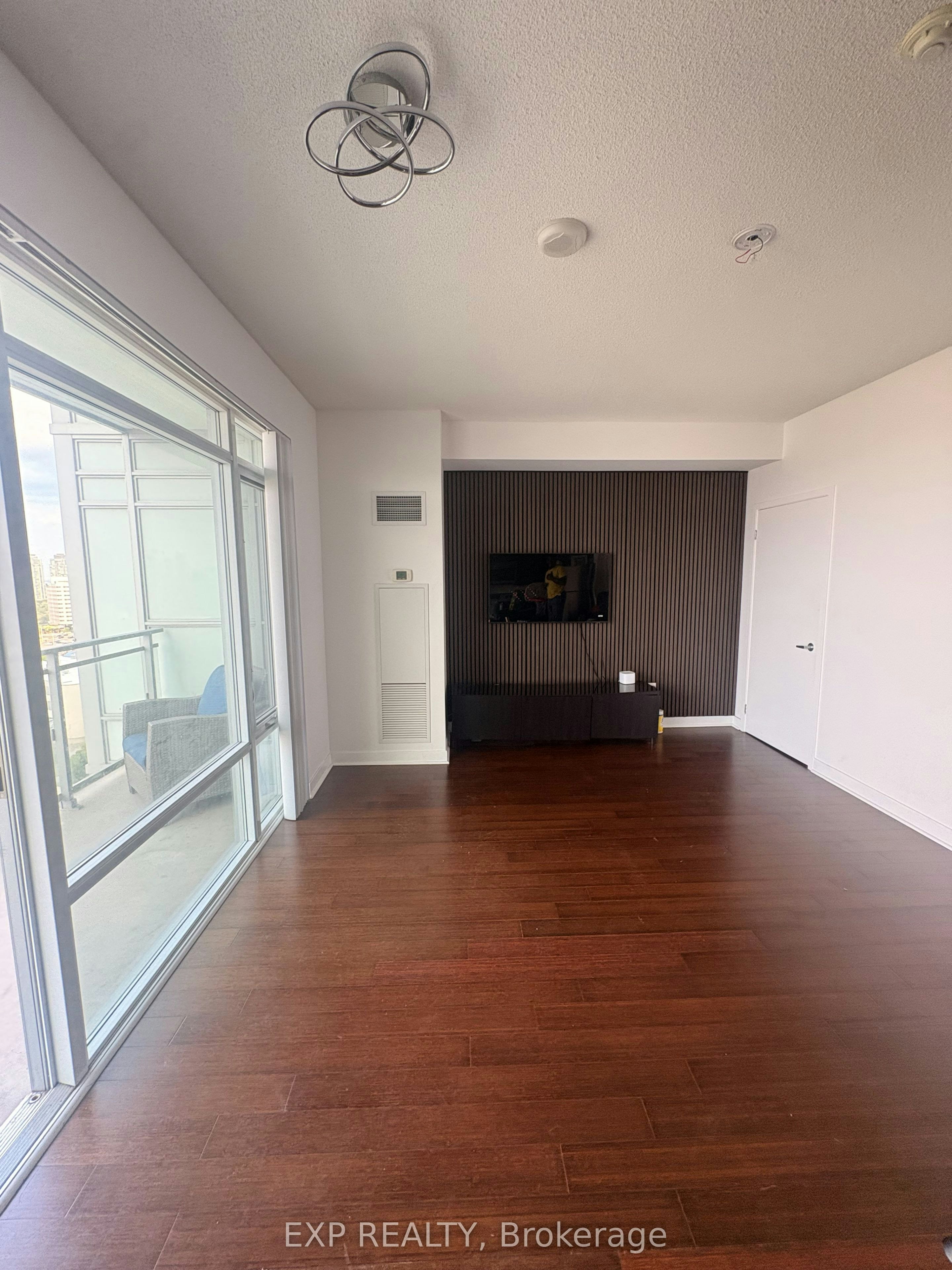 1401-360 Square One Drive, Mississauga, ON, L5B 0G7 - 2