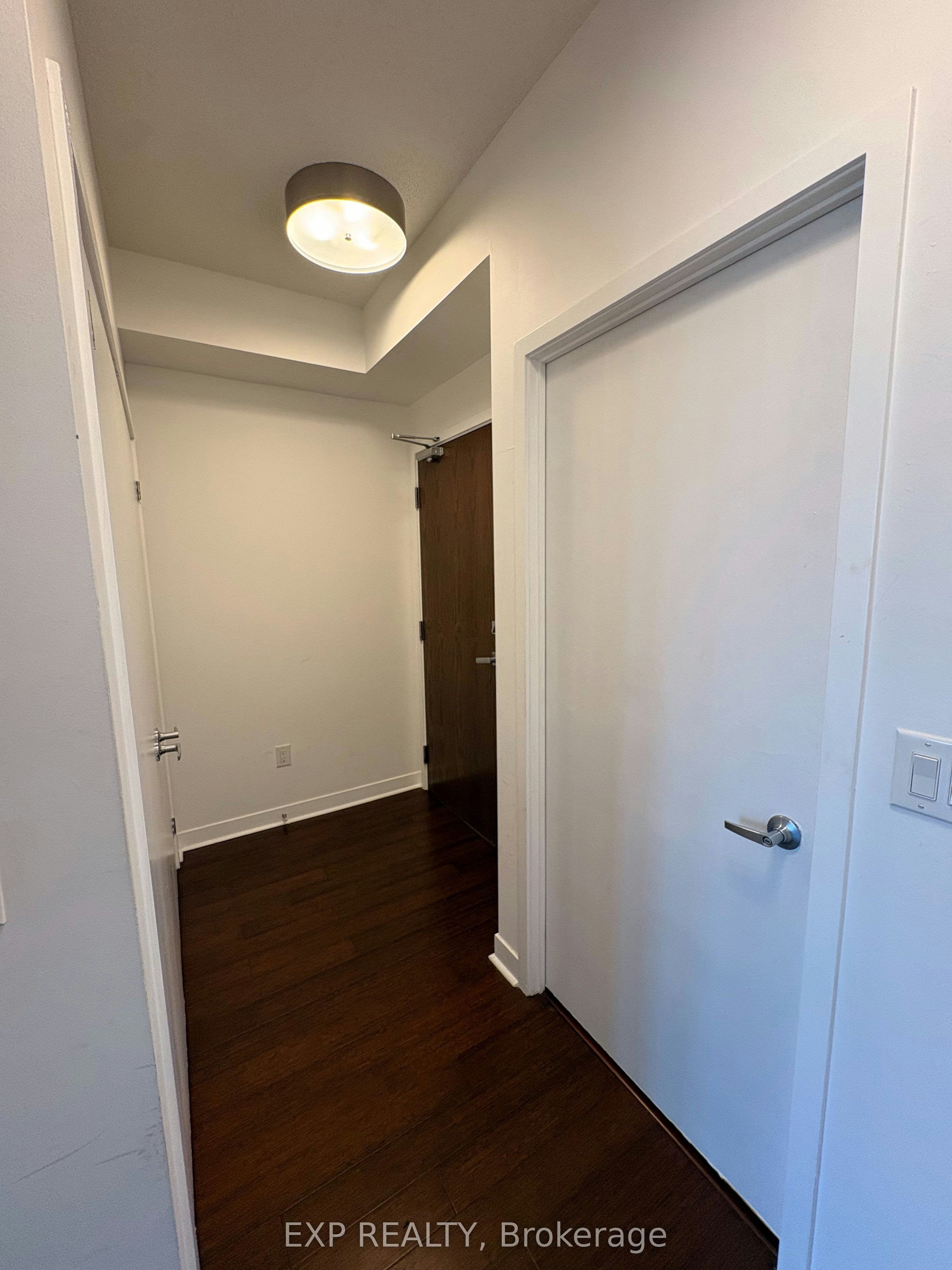 1401-360 Square One Drive, Mississauga, ON, L5B 0G7 - 9