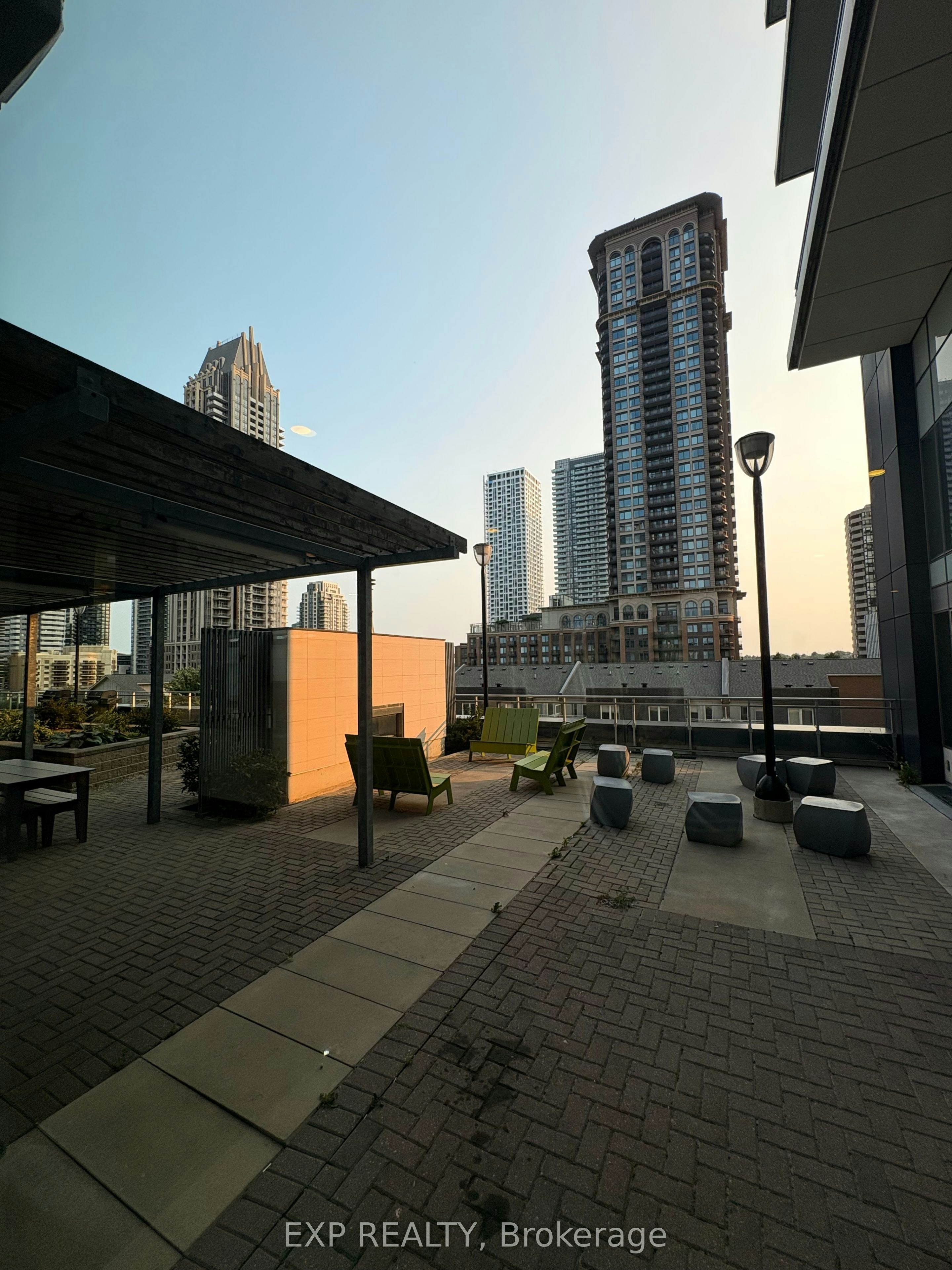1401-360 Square One Drive, Mississauga, ON, L5B 0G7 - 19