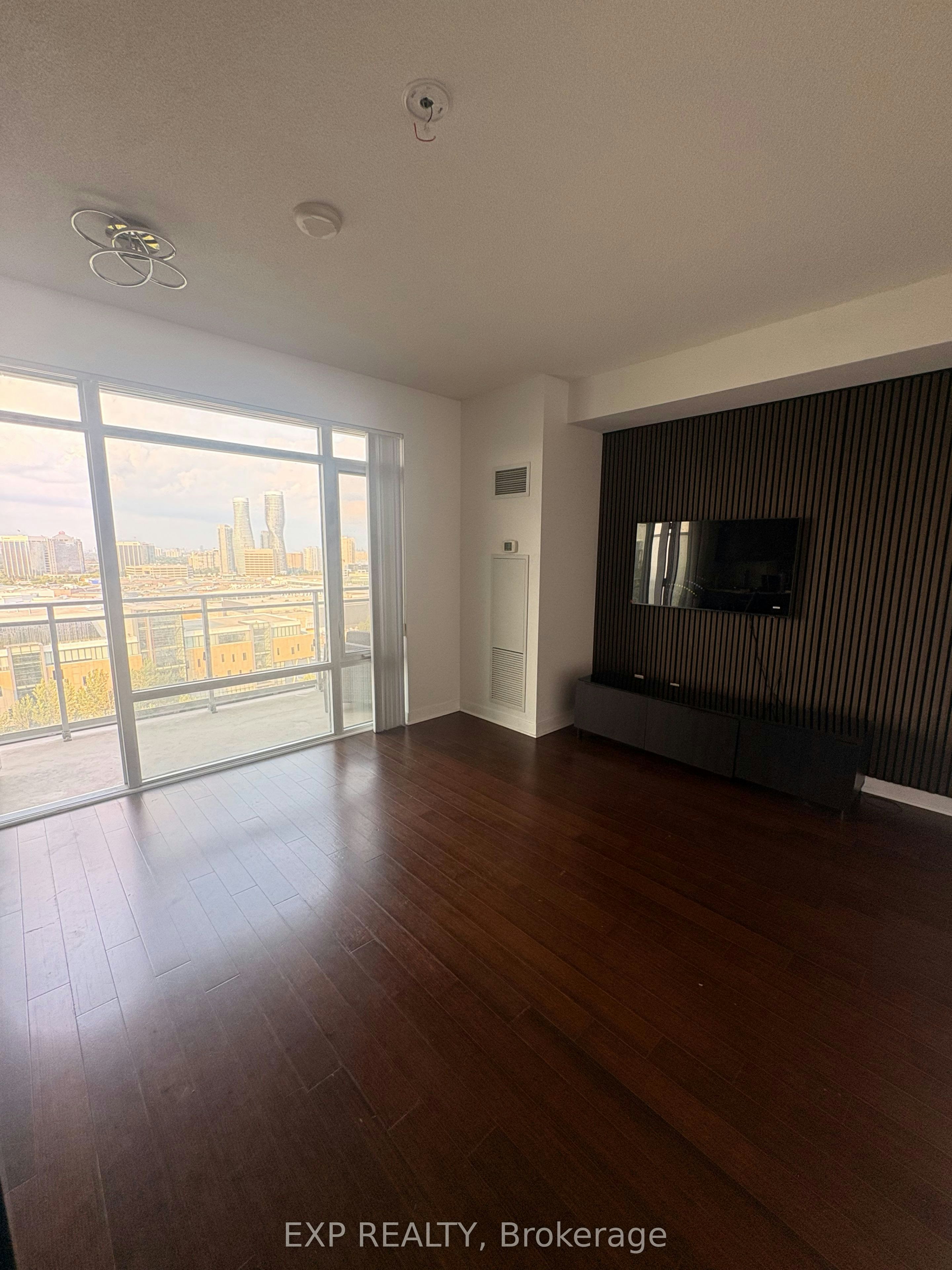 1401-360 Square One Drive, Mississauga, ON, L5B 0G7 - 3