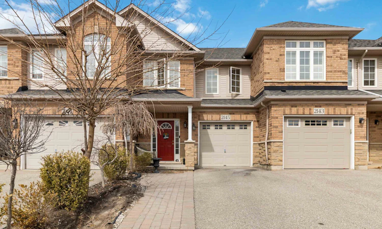 2145 Redstone Crescent