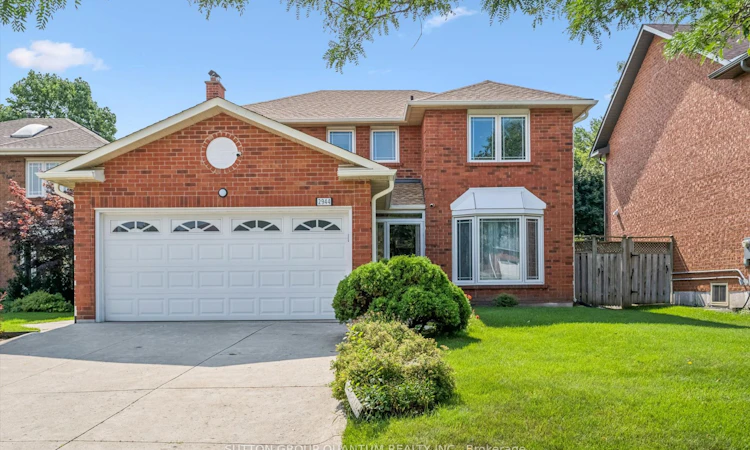 2944 Kingsway Drive