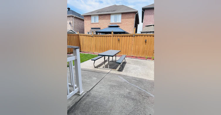122 Hollingsworth Circle, Brampton, ON, L7A 0J5 - 9