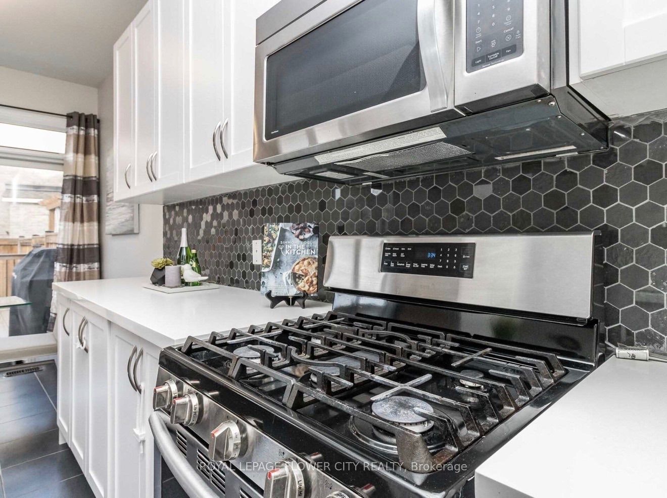 5 Zephyr Road, Caledon, ON, L7C 3V9 - 8