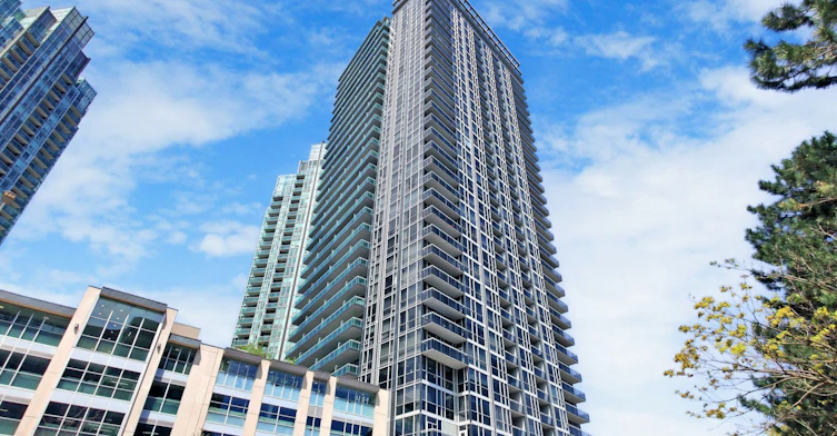 1013-223 Webb Drive, Mississauga, ON, L5B 4P2 - 2
