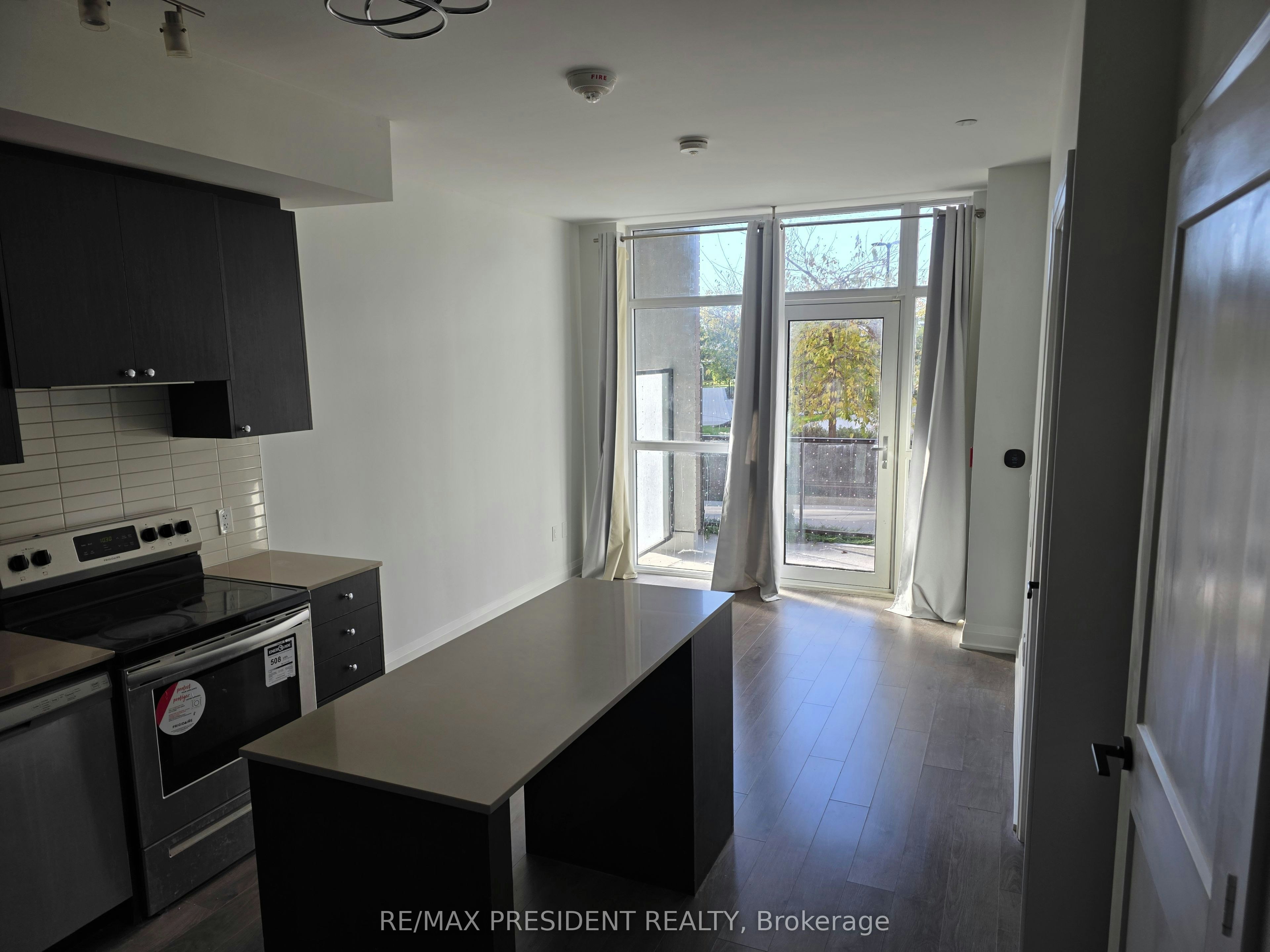 112-60 George Butchart Drive, Toronto, ON, M3K 2C5 - 10