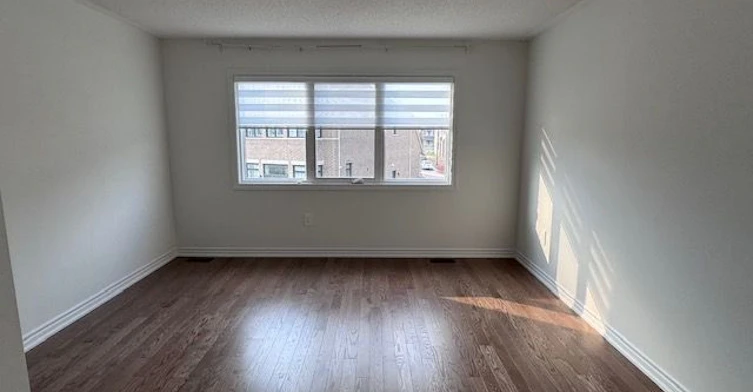 319 Bergamot Avenue, Milton, ON, L9E 2G1 - 8
