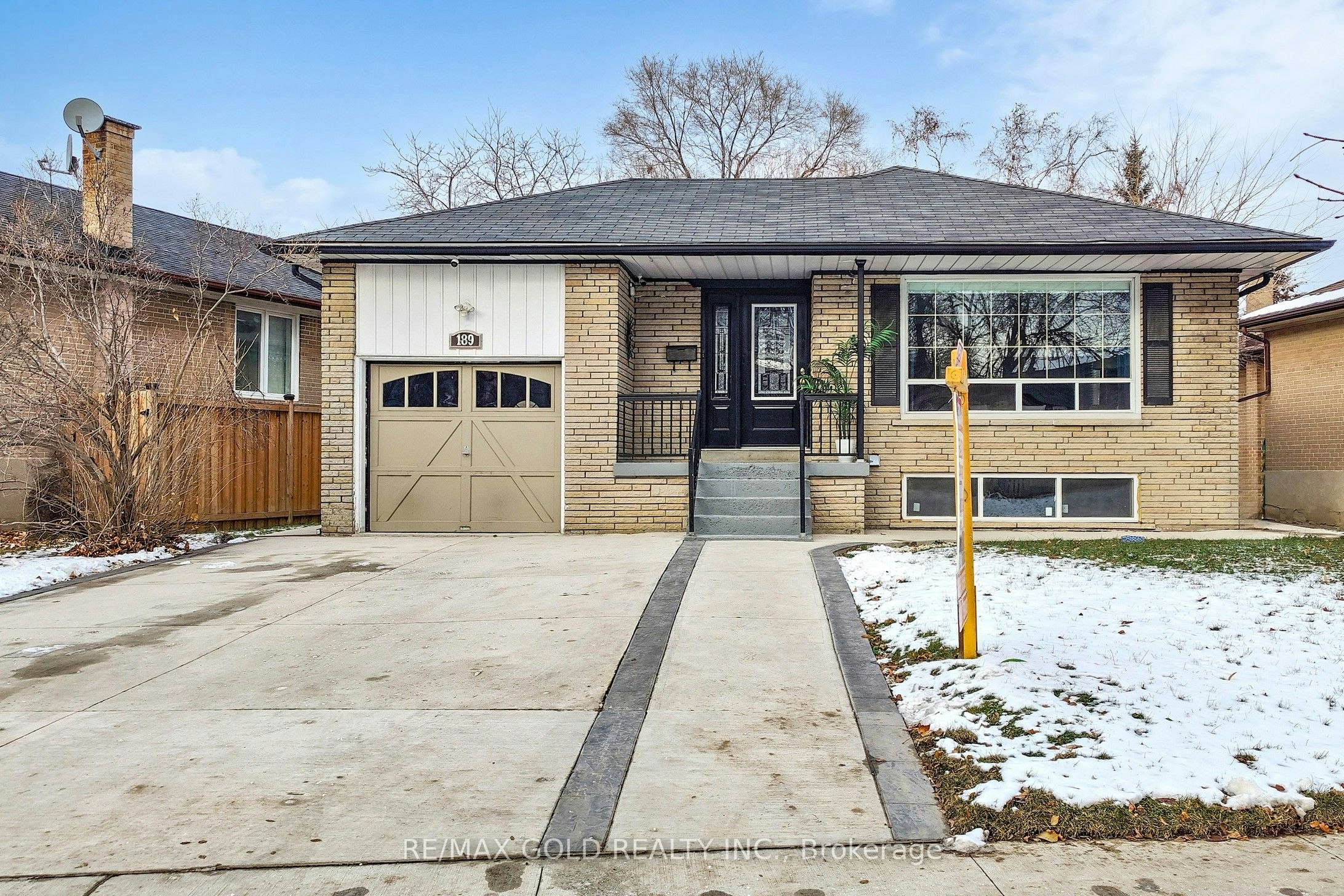189 Kingsview Boulevard, Toronto, ON, M9R 1V7