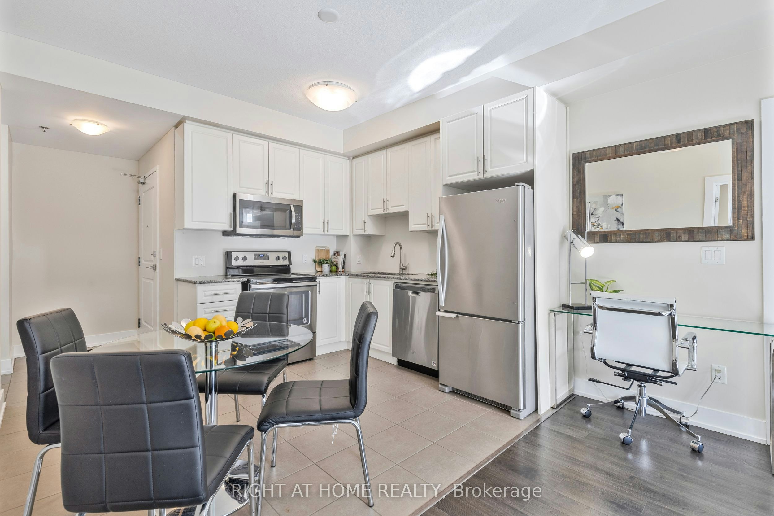423-2486 Old Bronte Road, Oakville, ON, L6M 4J2 - 2