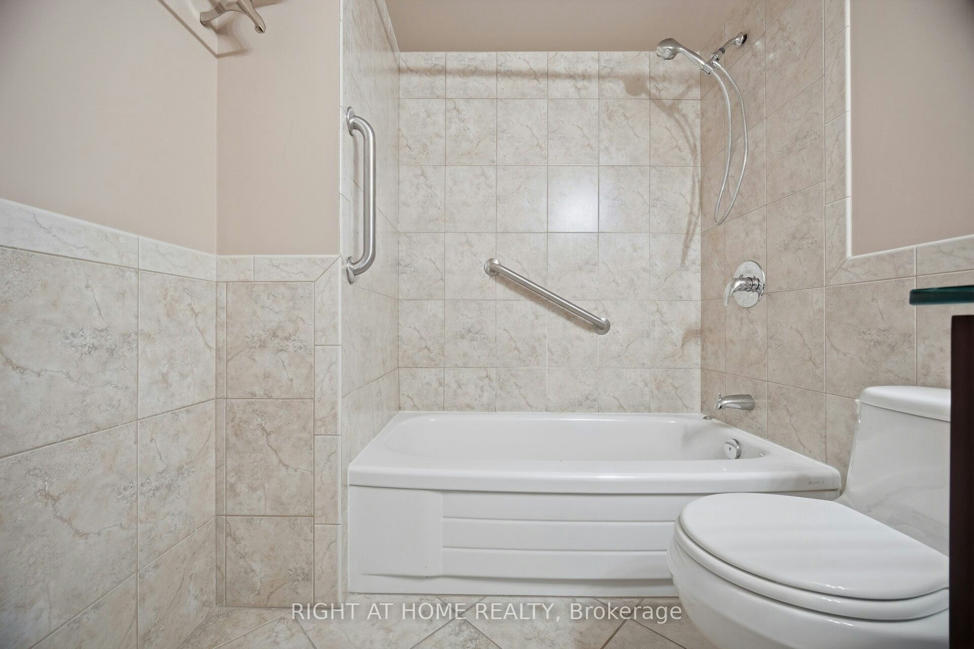 1104-5280 Lakeshore Road, Burlington, ON, L7L 5R1 - 24