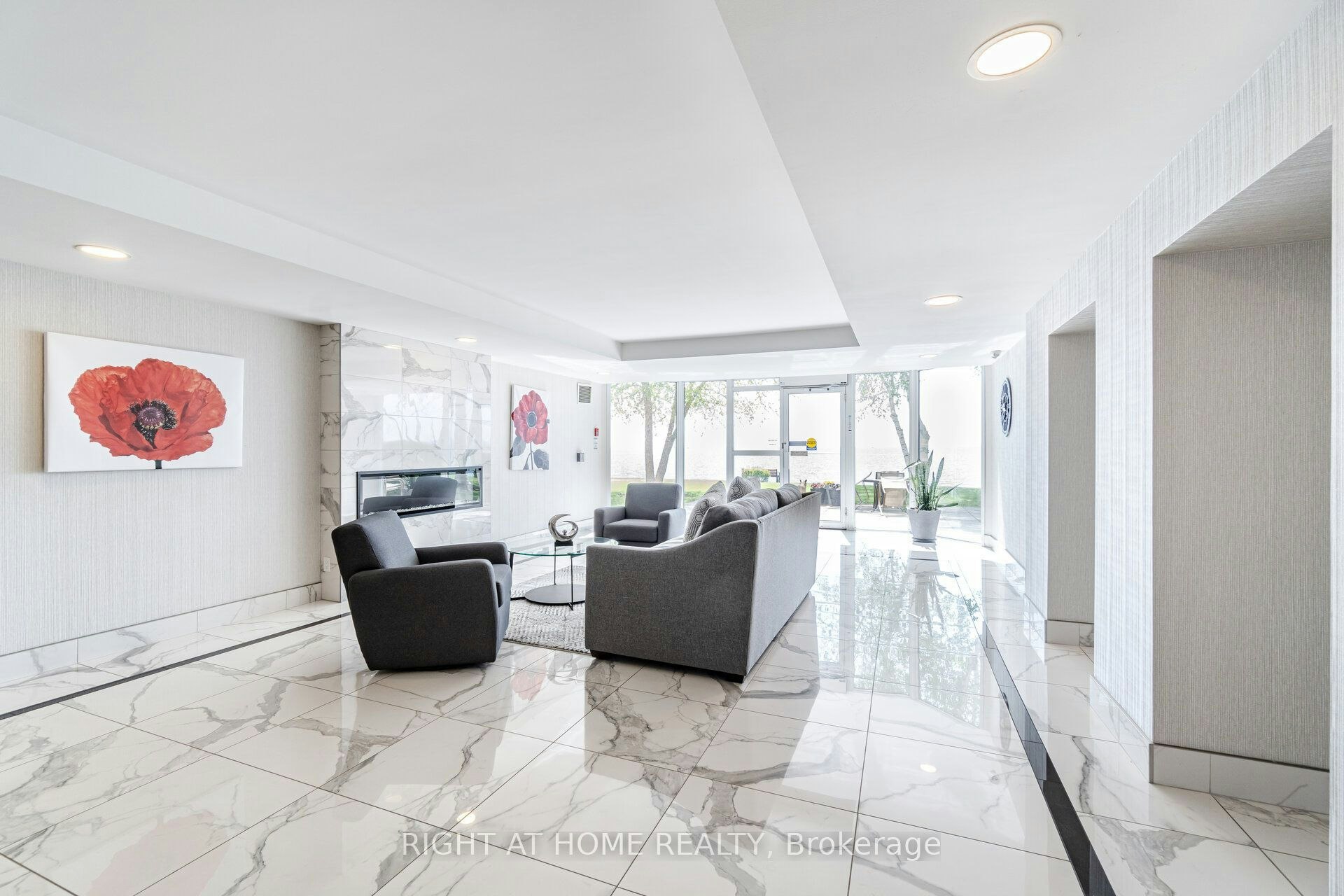 1104-5280 Lakeshore Road, Burlington, ON, L7L 5R1 - 4